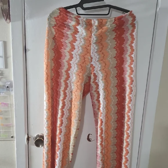 BECCA Orange and Cream Zigzag Pattern Pants - Picture 3 of 3